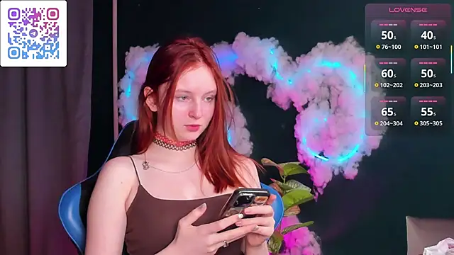 Snapshot of AngelWisee chatting on March 2026 02:12:01 AM AngelWisee online show from March 2026 02:12:01 AM