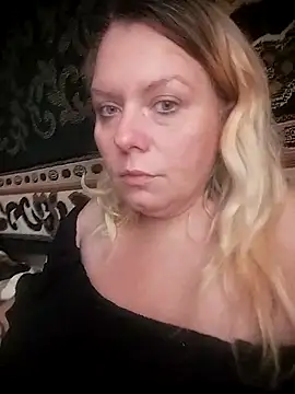 Lana-murr online show from October 2025 07:09:02 AM