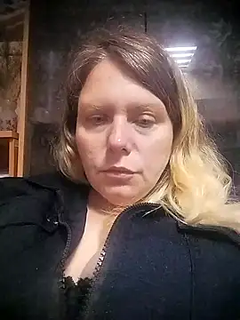 Lana-murr online show from April 2026 09:51:02 PM