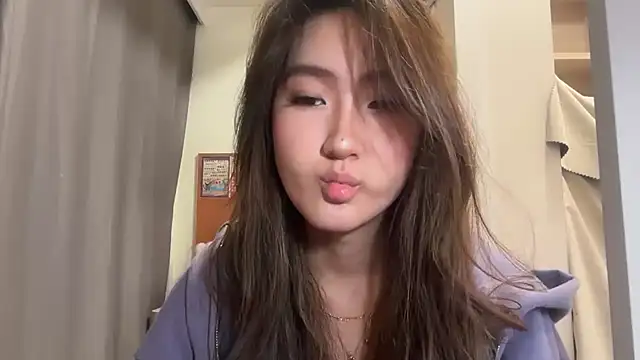 AlishaCheng online show from January 2026 04:54:02 PM