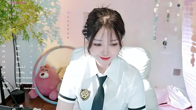 Yiluo95 online show from May 2026 03:08:02 PM