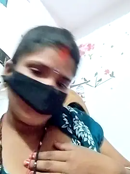 hot couple 000 online show from November 2025 01:44:01 PM