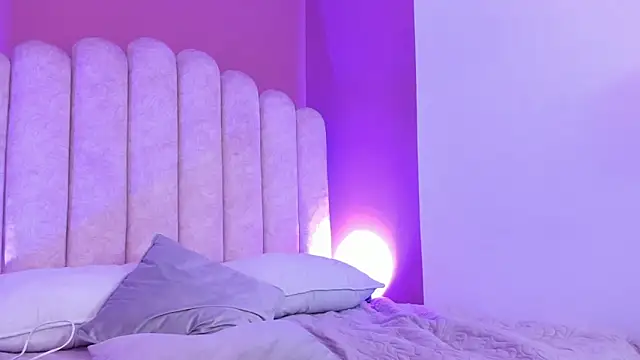 mia jagger online show from February 2026 08:26:02 PM