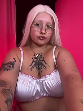 Snapshot of pinkbaddie777 chatting on August 2026 10:46:02 PM pinkbaddie777 online show from August 2026 10:46:02 PM