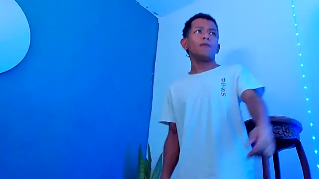 wild best online show from November 2025 07:56:02 PM