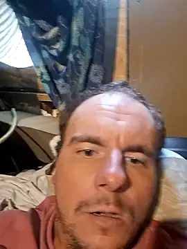 Snapshot of mommiesboy0903 chatting on October 2025 06:56:01 PM mommiesboy0903 online show from October 2025 06:56:01 PM