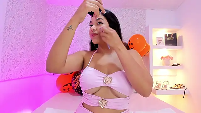 KatieBoison online show from November 2025 08:00:01 PM