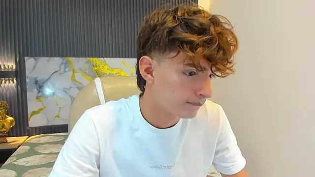 NicolasFerrer18 online show from November 2025 07:29:02 PM