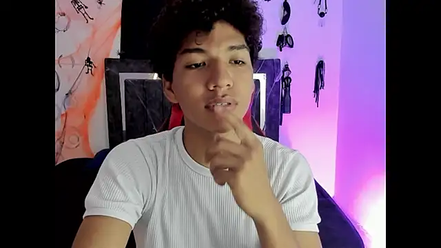 Maximiliano Khalil online show from November 2025 02:29:01 PM