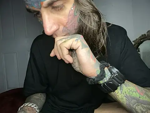 Dyskizly online show from December 2025 07:42:02 PM