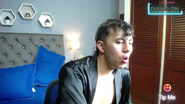 Snapshot of paul_myller chatting on November 2025 03:52:02 AM paul myller online show from November 2025 03:52:02 AM