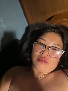 Snapshot of heodat-sexx chatting on March 2026 08:13:02 PM heodat-sexx online show from March 2026 08:13:02 PM
