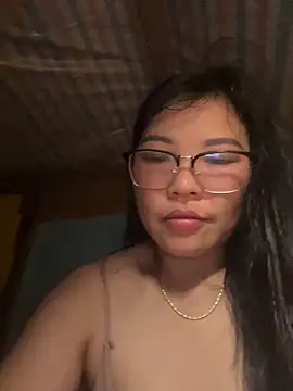 Snapshot of heodat-sexx chatting on April 2026 03:42:02 PM heodat-sexx online show from April 2026 03:42:02 PM