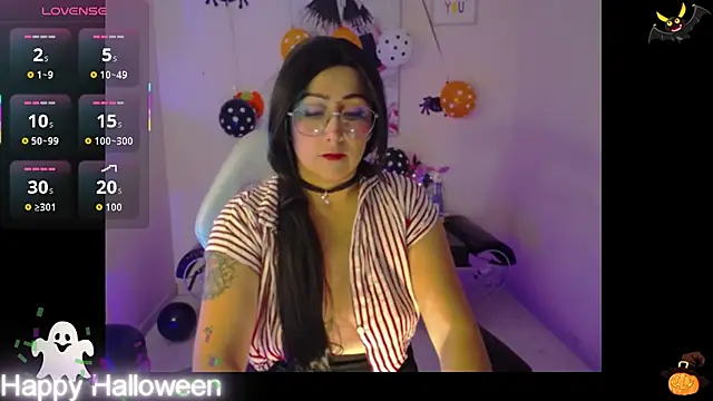 Snapshot of Alana_x_ chatting on October 2025 03:18:01 AM Alana x  online show from October 2025 03:18:01 AM