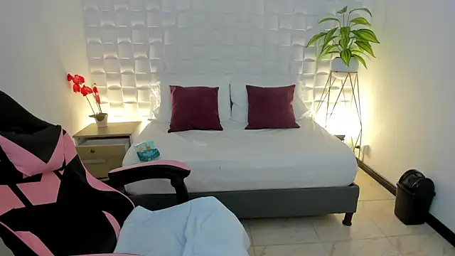 Snapshot of victoria_243 chatting on February 2026 07:39:02 AM victoria 243 online show from February 2026 07:39:02 AM