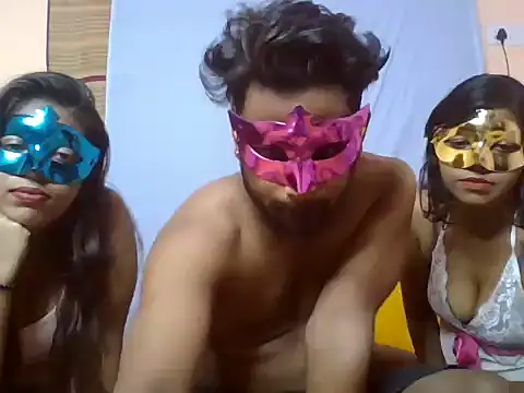 Snapshot of Yui-Ch1 chatting on November 2025 05:02:02 AM Yui-Ch1 online show from November 2025 05:02:02 AM