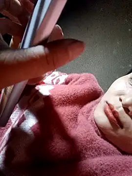 yoyo-mi online show from February 2026 03:45:02 AM