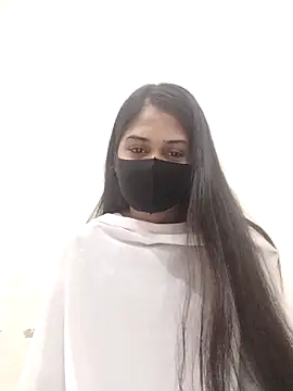 Green LaDY66 online show from November 2025 05:46:02 AM