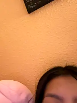 angelaalovee online show from November 2025 11:38:01 PM