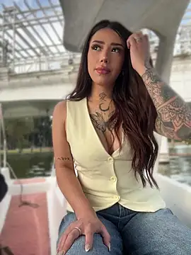 AshleyWinslow online show from April 2026 08:15:02 PM