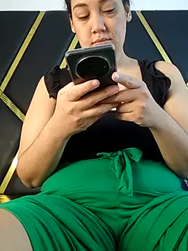 MadiisonGrey  online show from November 2025 04:04:01 AM