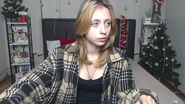 TracyLll online show from January 2026 06:05:02 AM