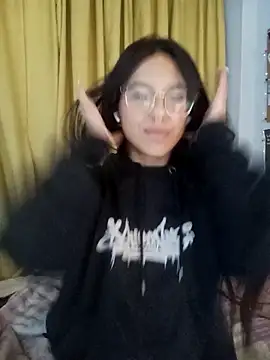 Skay bluee online show from November 2025 06:08:02 AM