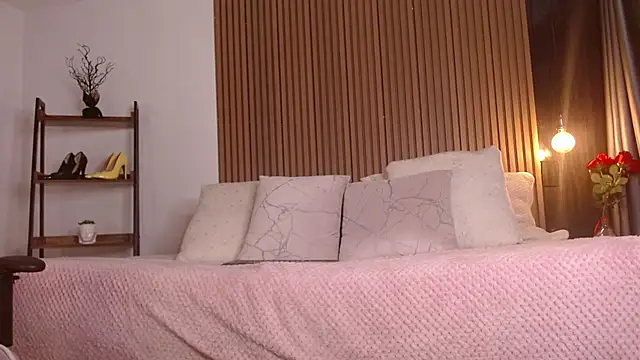 Skay bluee online show from November 2025 07:14:01 PM