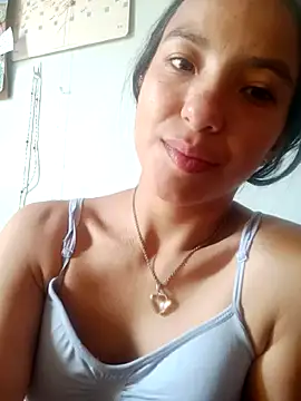 Skay bluee online show from December 2025 07:44:01 PM