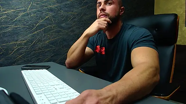 HayesWood online show from November 2025 05:29:02 AM