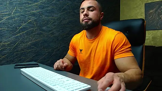 HayesWood online show from November 2025 05:40:01 AM