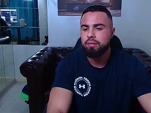 HayesWood online show from December 2025 05:48:02 AM