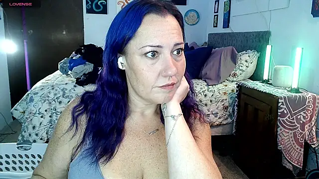 kristallic online show from December 2025 05:39:02 PM