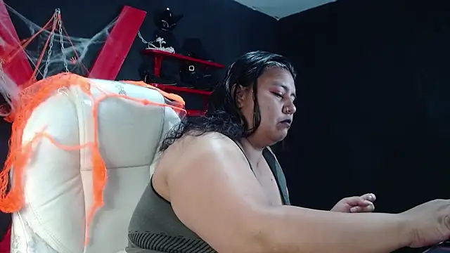 Snapshot of serenamystsh chatting on October 2025 07:37:01 PM serenamystsh online show from October 2025 07:37:01 PM