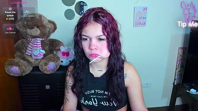 Emma boo online show from April 2026 12:00:02 AM