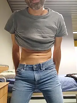 panco pillo online show from November 2025 08:35:02 PM