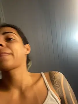 sabrinaneves online show from June 2026 07:04:01 PM