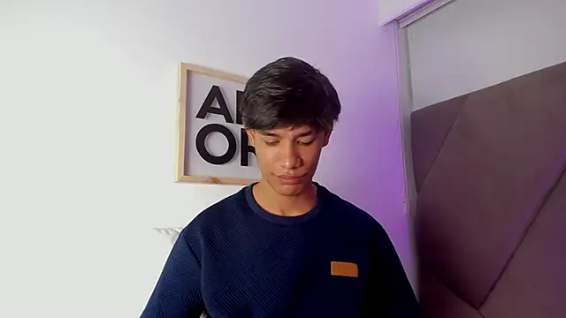 Snapshot of michael_vidal chatting on October 2025 07:48:02 PM michael vidal online show from October 2025 07:48:02 PM