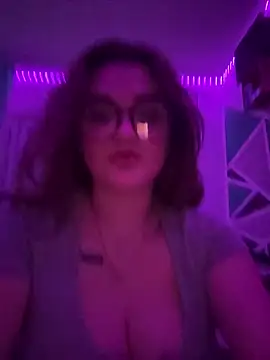 Snapshot of Diana_Blum chatting on November 2025 06:51:01 PM Diana Blum online show from November 2025 06:51:01 PM