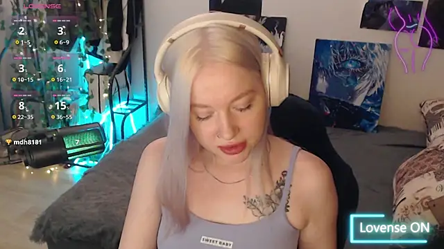 Snapshot of lisa_alen chatting on October 2025 12:07:02 PM lisa alen online show from October 2025 12:07:02 PM