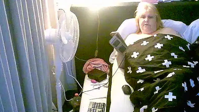 Sylviastar46 online show from November 2025 09:31:02 PM