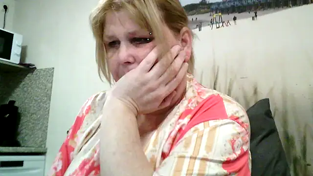 Sylviastar46 online show from March 2026 10:38:02 PM