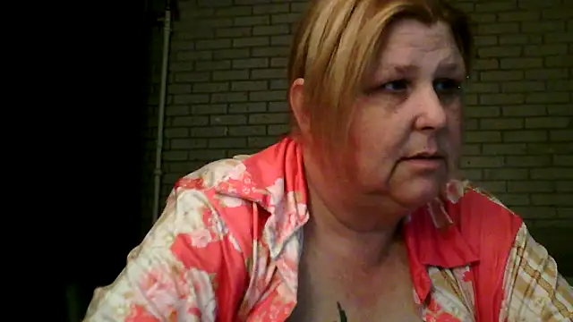 Snapshot of Sylviastar46 chatting on April 2026 07:58:01 PM Sylviastar46 online show from April 2026 07:58:01 PM