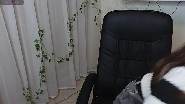 Ulyanix online show from February 2026 05:11:02 AM