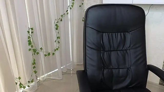 Ulyanix online show from March 2026 05:02:01 AM