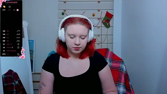 Snapshot of FoxPlayXX chatting on January 2026 08:23:01 PM FoxPlayXX online show from January 2026 08:23:01 PM