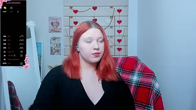 Snapshot of FoxPlayXX chatting on February 2026 07:42:02 PM FoxPlayXX online show from February 2026 07:42:02 PM