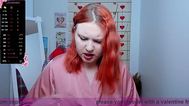 Snapshot of FoxPlayXX chatting on February 2026 08:05:01 PM FoxPlayXX online show from February 2026 08:05:01 PM