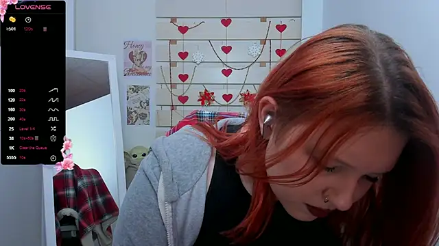 Snapshot of FoxPlayXX chatting on February 2026 09:05:02 PM FoxPlayXX online show from February 2026 09:05:02 PM