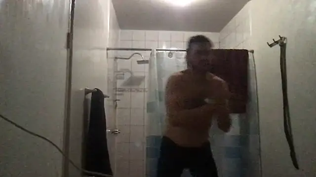 ezrah23 online show from November 2025 02:39:02 AM